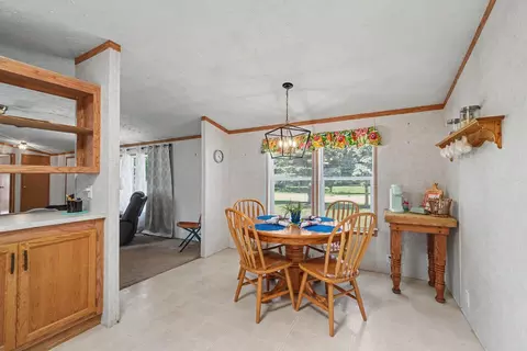 Dining - 5232 E Broadway, Mount Pleasant, MI 48858 photo 1 of 1