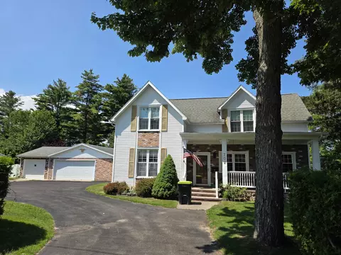 702 W Washington, East Tawas, MI 48730