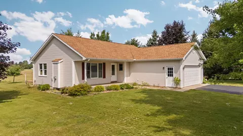 11222 Blackman, Kingsley, MI 49649