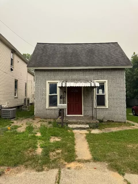 233 Second, Manistee, MI 49660