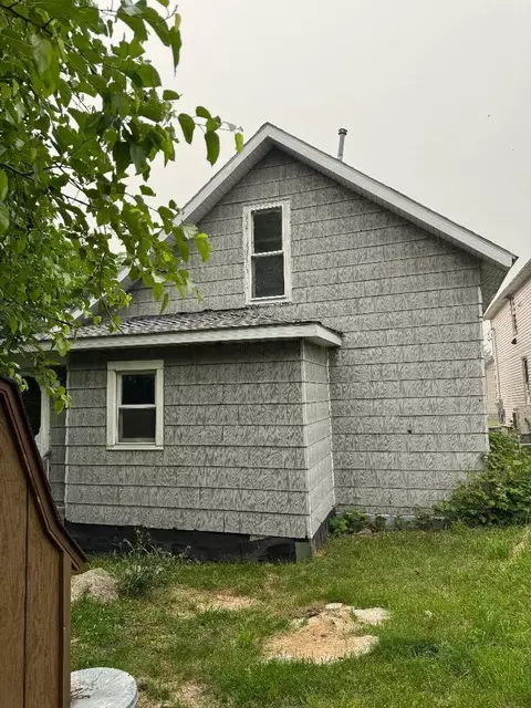 Exterior - 233 Second, Manistee, MI 49660 photo 4 of 6