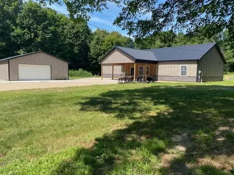 802 W 4, Buckley, MI 49620