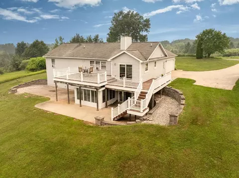6025 Country, Traverse City, MI 49685