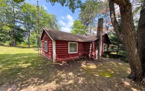 13276 S Sharon Rd SE, Fife Lake, MI 49633