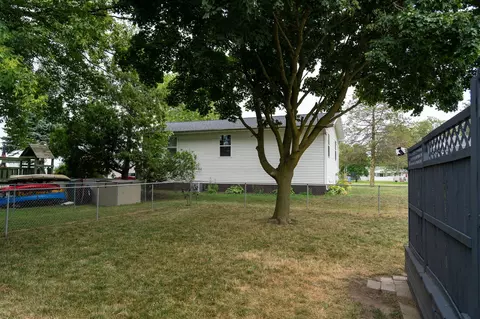 522 N 2nd, Shepherd, MI 48883 photo 9