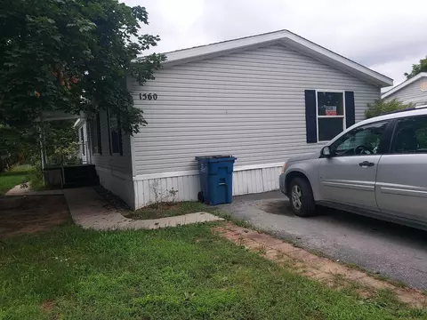 1560 Pauls, Traverse City, MI 49686