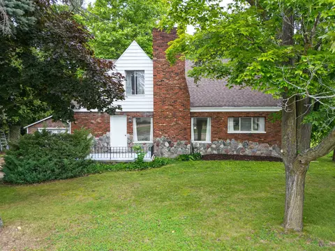 609 Buckley, Elk Rapids, MI 49629
