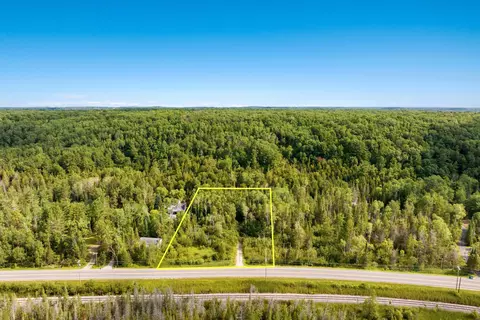 00 E Riv, Traverse City, MI 49696