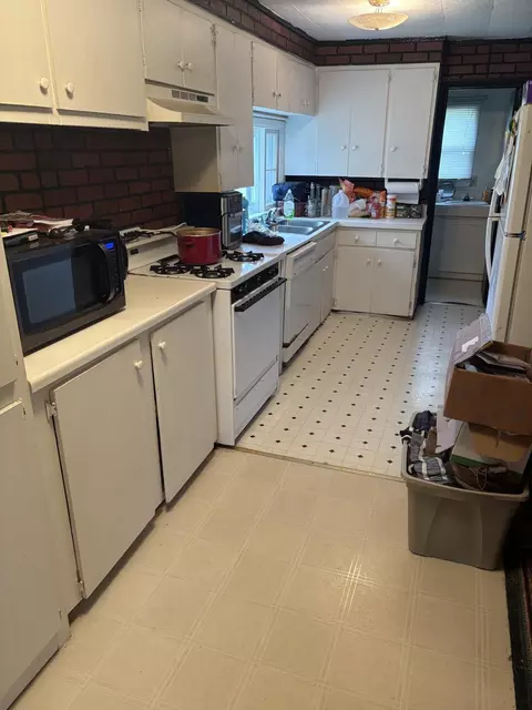 Kitchen - 3988 W Isabella, Shepherd, MI 48883 photo 1 of 3