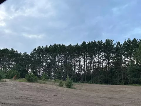 Markenwood, Williamsburg, MI 49690 photo 9
