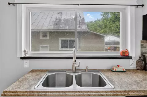 111 Penrith, Alma, MI 48801 photo 19