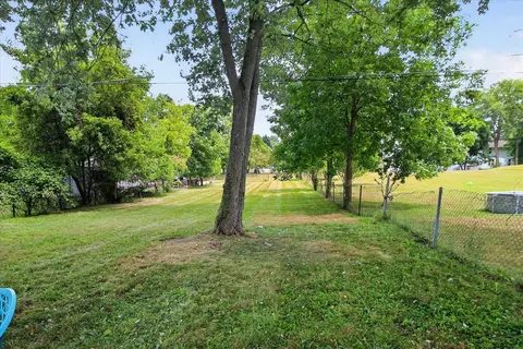 111 Penrith, Alma, MI 48801 photo 52