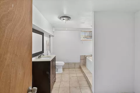 111 Penrith, Alma, MI 48801 photo 38