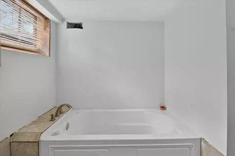 111 Penrith, Alma, MI 48801 photo 40