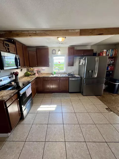 9026 E Harrison, Wheeler, MI 48662 photo 3
