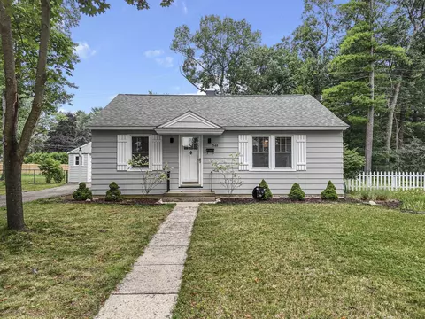 548 Cromwell, Traverse City, MI 49686