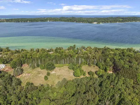 00 N Lake Leelanau, Lake Leelanau, MI 49653