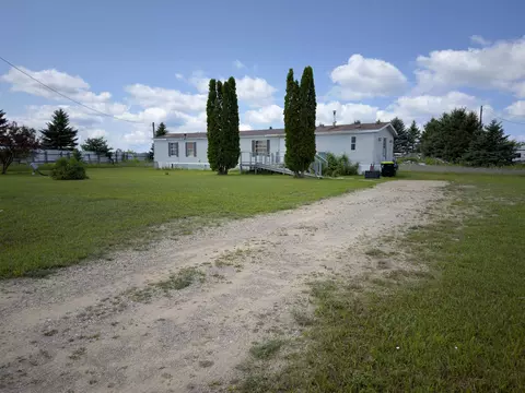 3205 Dobleski, Elmira, MI 49730