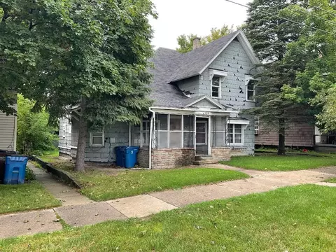 124 W W Pne, Cadillac, MI 49601