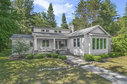 372 S S Shr, Suttons Bay, MI 49682