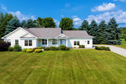 5162 Stonefield, Traverse City, MI 49684