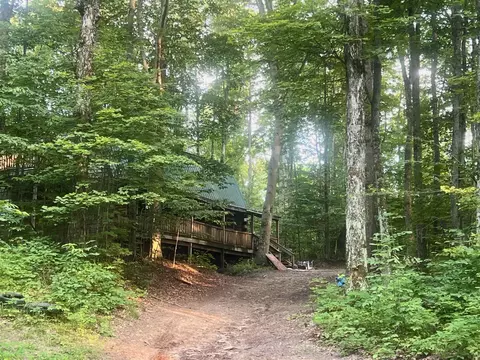 520 E Moorestown, Lake City, MI 49651