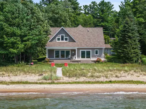6557 Deepwater Pt, Williamsburg, MI 49690