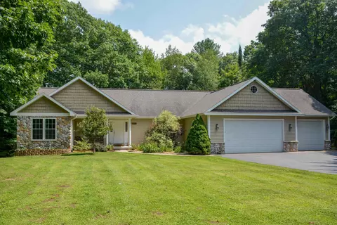 7272 Russ Noble, Traverse City, MI 49685