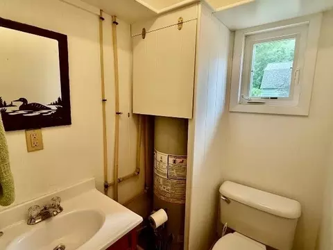 Bath - 4162 Chrystal, Interlochen, MI 49643 photo 5 of 6