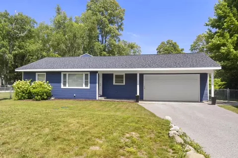 4238 Mollineaux, Frankfort, MI 49635