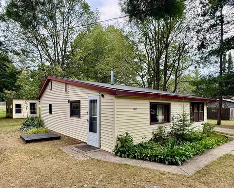 407 Hunter, Lake, MI 48632