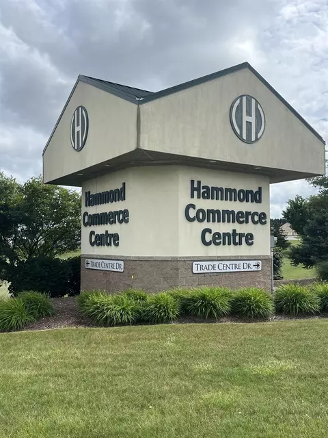 1434-1442 Trade Ctr, Traverse City, MI 49684