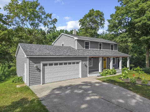 7481 E Lincoln, Cedar, MI 49621