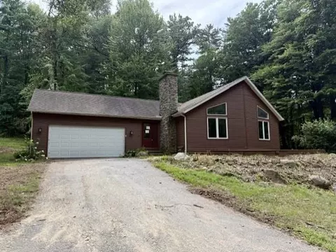 10951 Harlow, Greenville, MI 48838