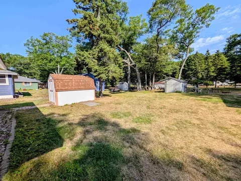 Exterior - 4953 E Ctr, Au Gres, MI 48703 photo 5 of 9