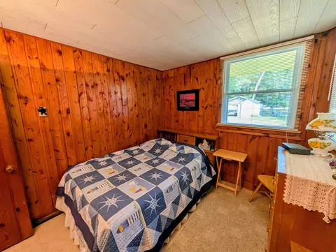 Bedroom - 4953 E Ctr, Au Gres, MI 48703 photo 2 of 4