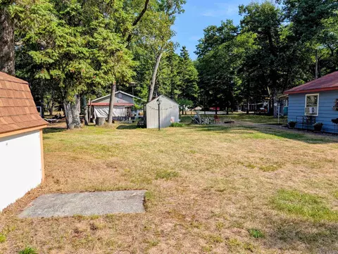 Exterior - 4953 E Ctr, Au Gres, MI 48703 photo 6 of 9