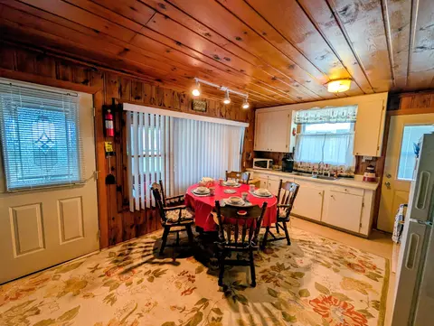 Dining - 4953 E Ctr, Au Gres, MI 48703 photo 1 of 3