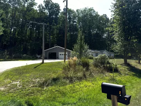 7796 E Baseline, Mount Pleasant, MI 48858 photo 2