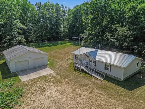 11468 S Nottawa, Riverdale, MI 48877