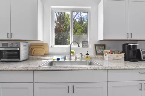 Kitchen - 5447 76th, Baldwin, MI 49304 photo 3 of 4