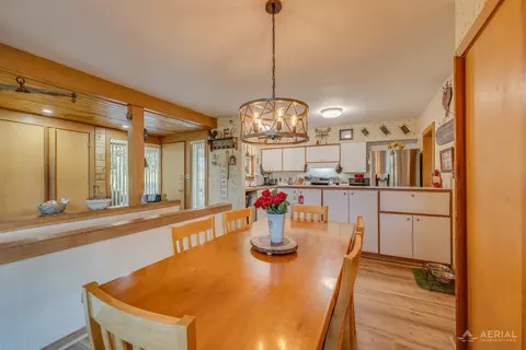 Dining - 2861 Cemetery, Gladwin, MI 48624 photo 1 of 2
