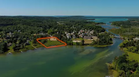 509 S Lake Shr #LOT : B, Lake Leelanau, MI 49653