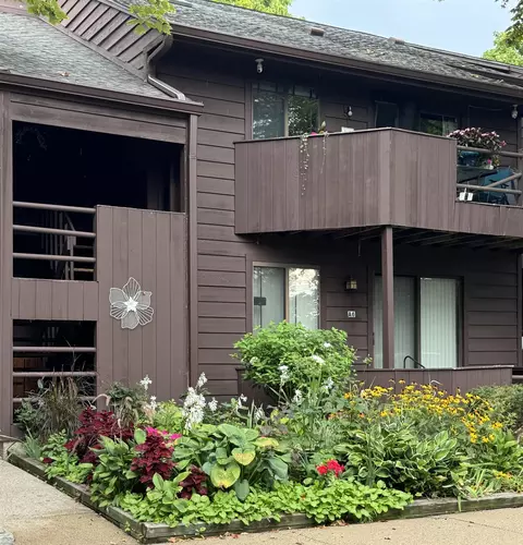 205 E Jolly, Lansing, MI 48910