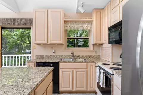 6529 Edgewater, Honor, MI 49640 photo 22