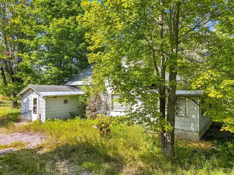 10090 S Cedar, Cedar, MI 49621 photo 6