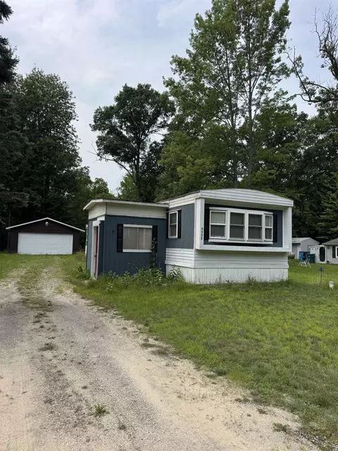 5358 Pinecrest, Prescott, MI 48756