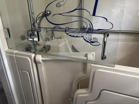 Bath - 21 W Oak, Au Gres, MI 48703 photo 3 of 5