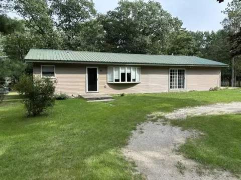 Exterior - 21 W Oak, Au Gres, MI 48703 photo 1 of 5