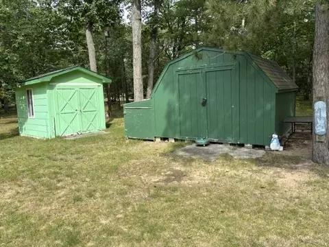 Exterior - 21 W Oak, Au Gres, MI 48703 photo 5 of 5